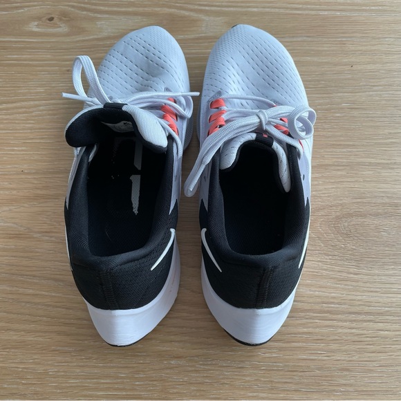 Nike Air Zoom Pegasus 38 Roadrunning Shoes - Size 9 - Picture 8 of 10